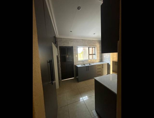 3 BEDROOM HOUSE FOR SALE IN BIRCH ACRES